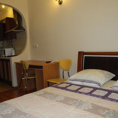 Comfortel Aparthotel Одесса Экстерьер фото